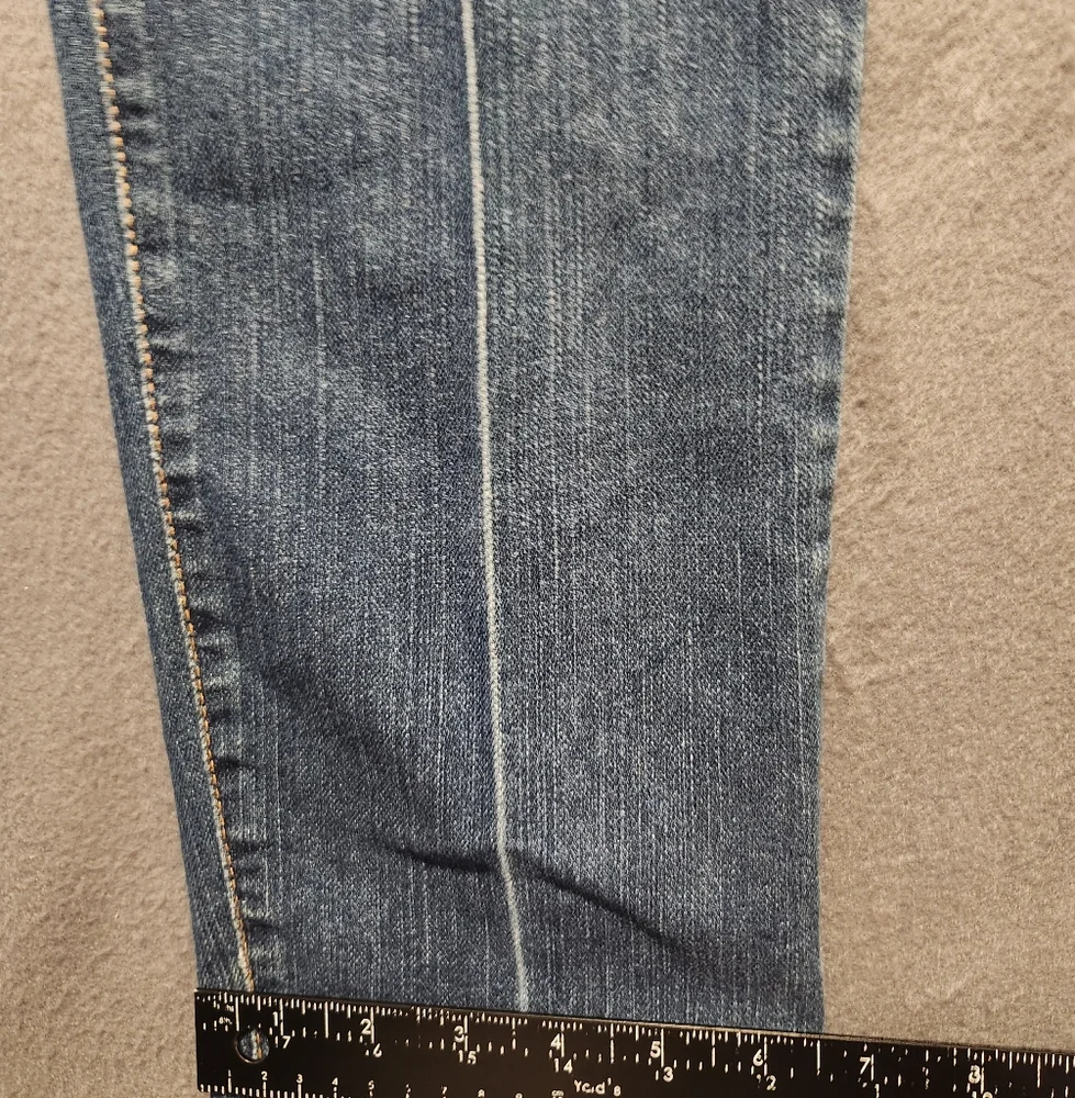 Levi Size 28x29 Blue